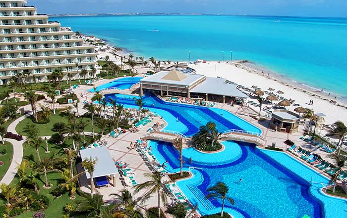 bigstock-perfect-tropical-vacation-ca-4350844-700x441